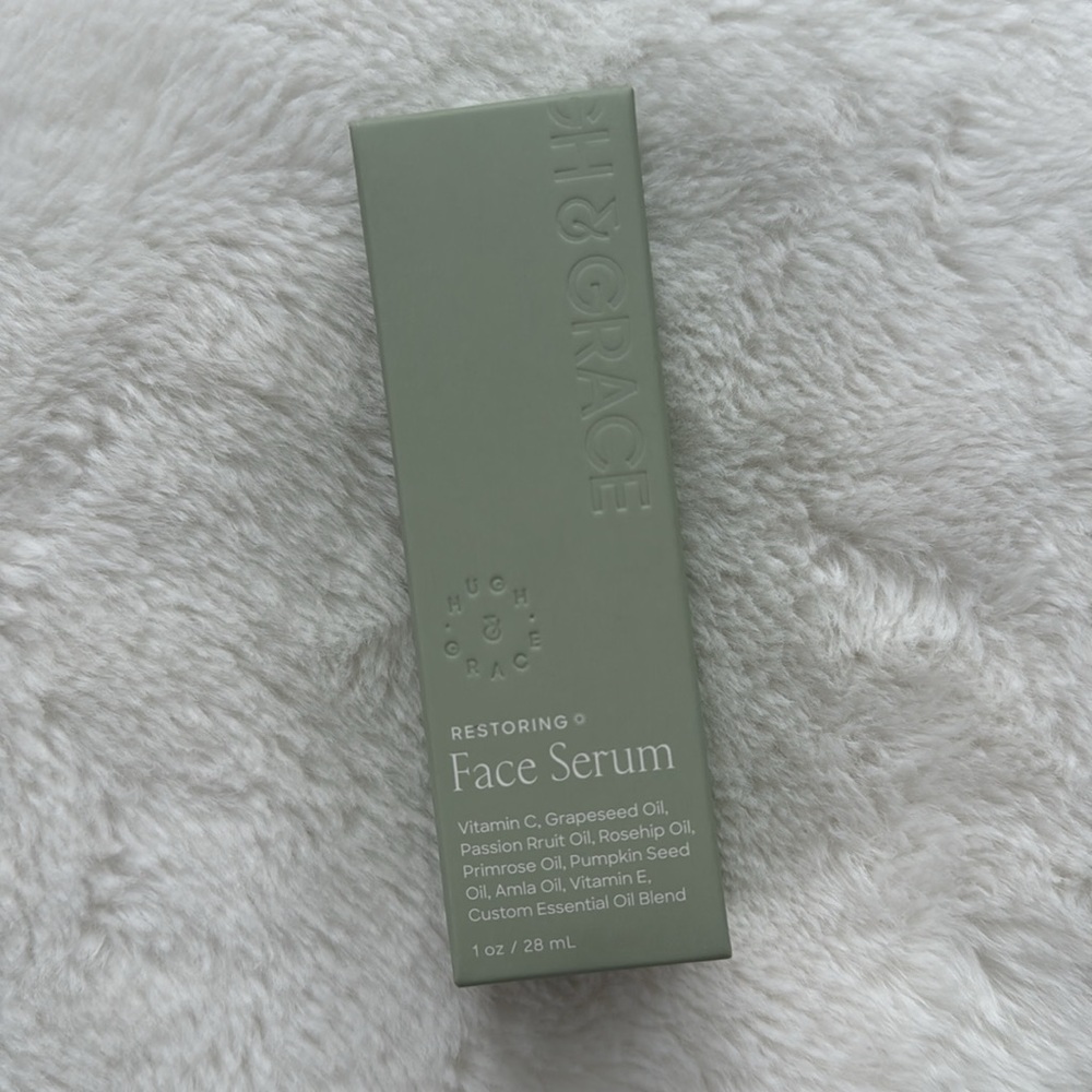 Hugh & Grace Restoring Face Serum - Picture 3 of 4